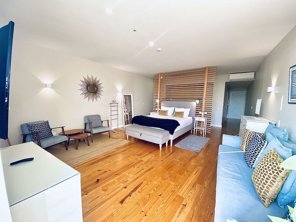 undefined Vitoria's Terrace Apartments 9