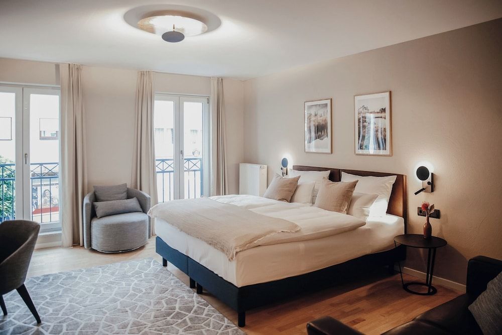 Superior Double Room, City View