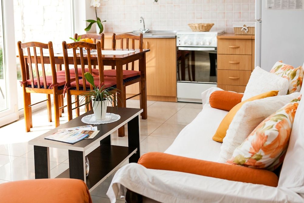 Guest House Mara Apartment, 1 Bedroom, Terrace 11