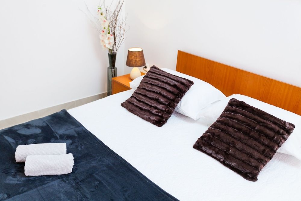 Guest House Mara Apartment, 1 Bedroom, Terrace 2