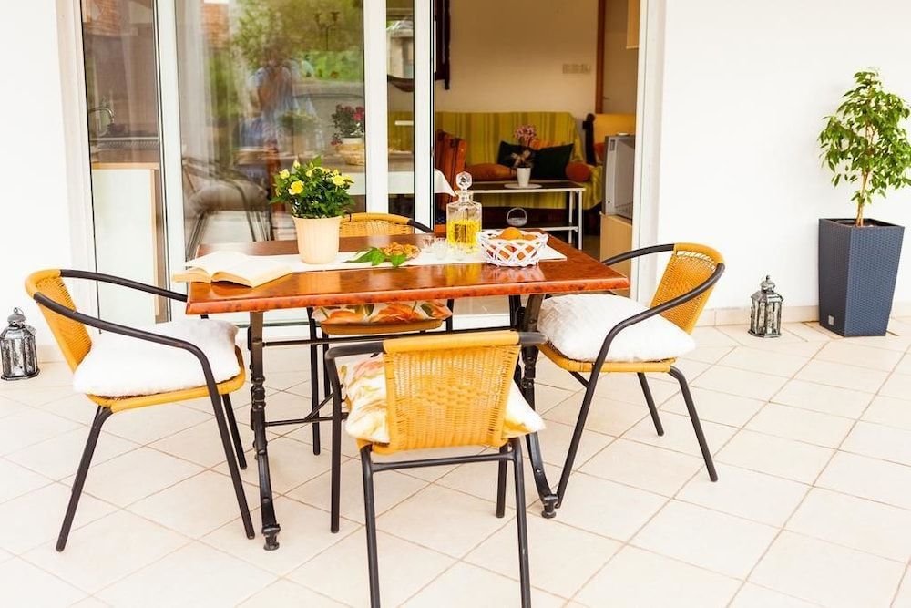 Guest House Mara Apartment, 1 Bedroom, Terrace 6