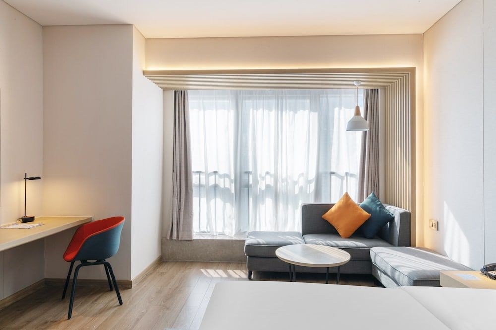 undefined Holiday Inn Express Shenzhen Haiyuan City by IHG 3