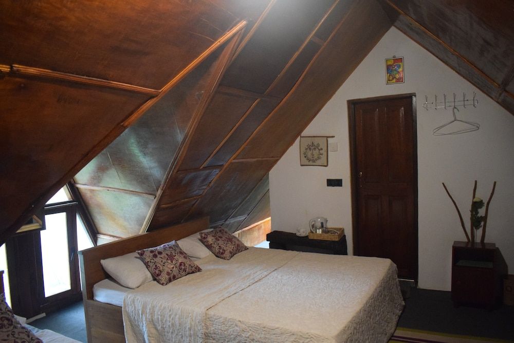 Eco Creations Nuwaraeliya Deluxe Triple Room, Multiple Beds, Hill View (Room No 7) 2
