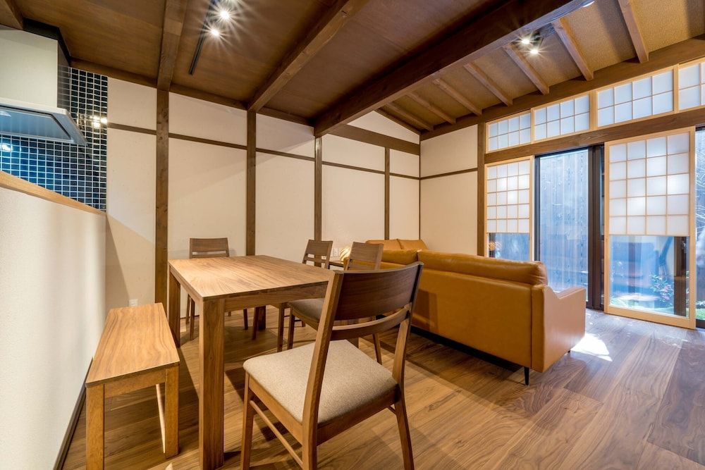 RESI STAY Villa Silktree Villa Silktree 15