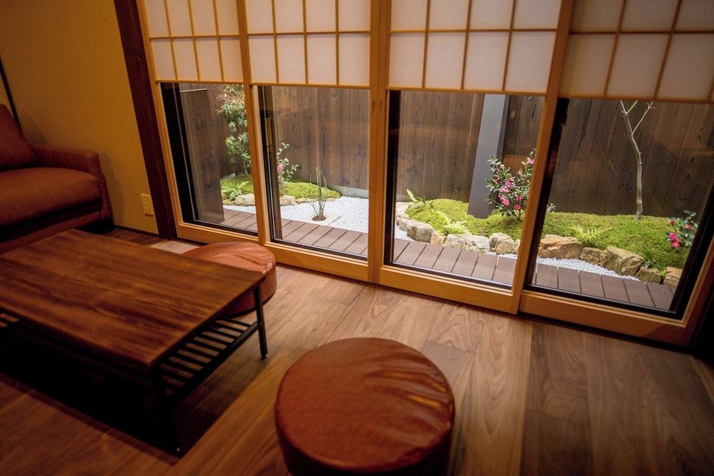 RESI STAY Villa Silktree Villa Silktree 10