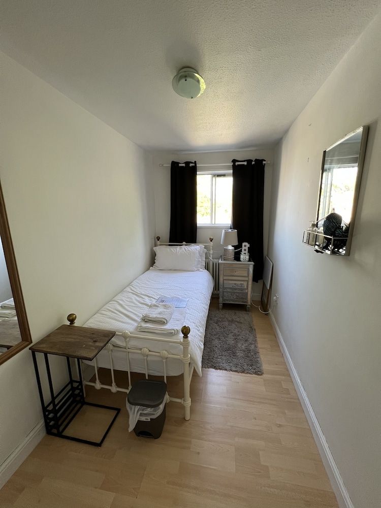 undefined Sunny City 5