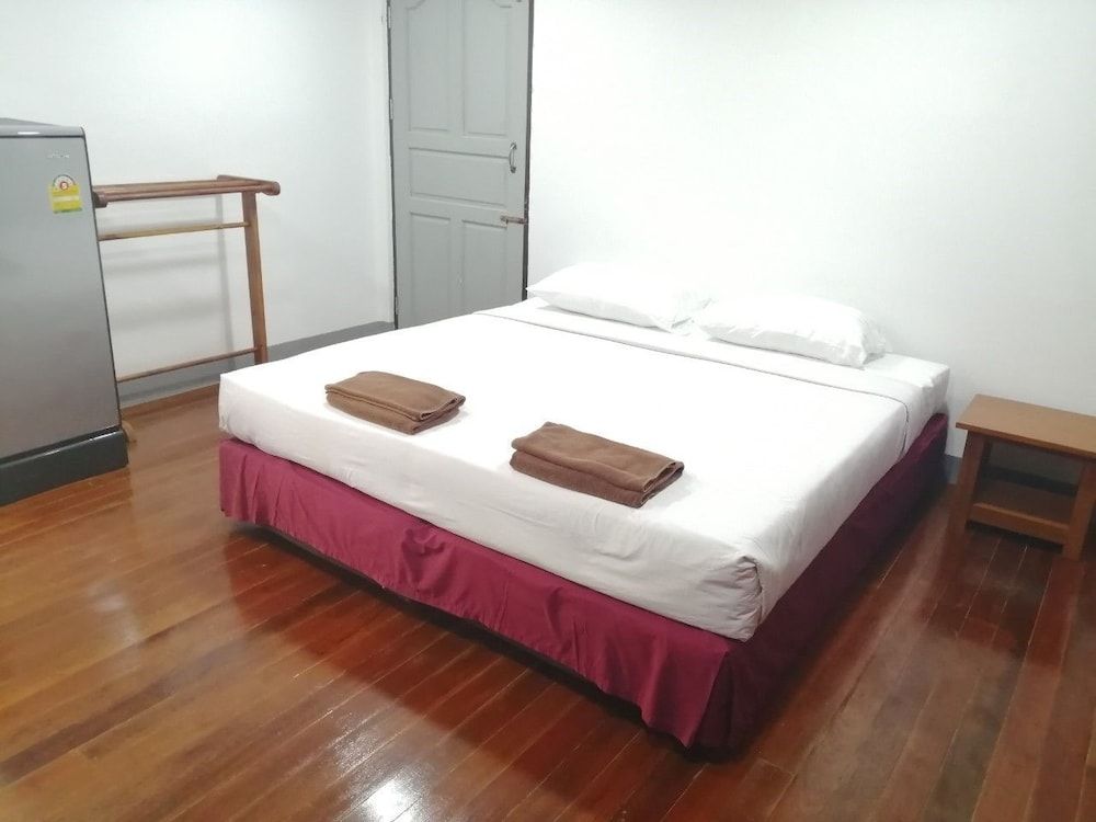 Jansom Beach Resort Ranong Double or Twin Room 8