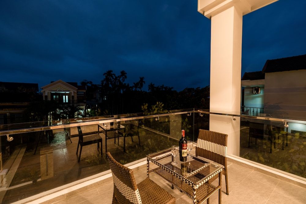 Chi Thanh Villa Superior Double Room 2