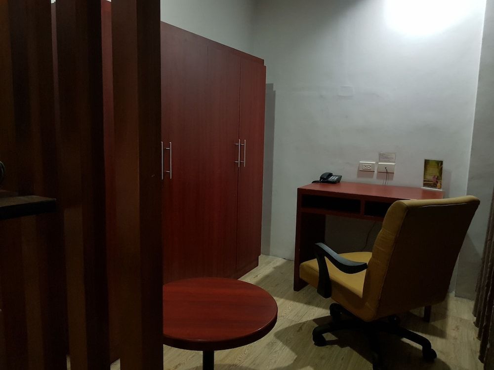 Cherry Midtown Hotel Executive Twin Room, 2 Twin Beds 5