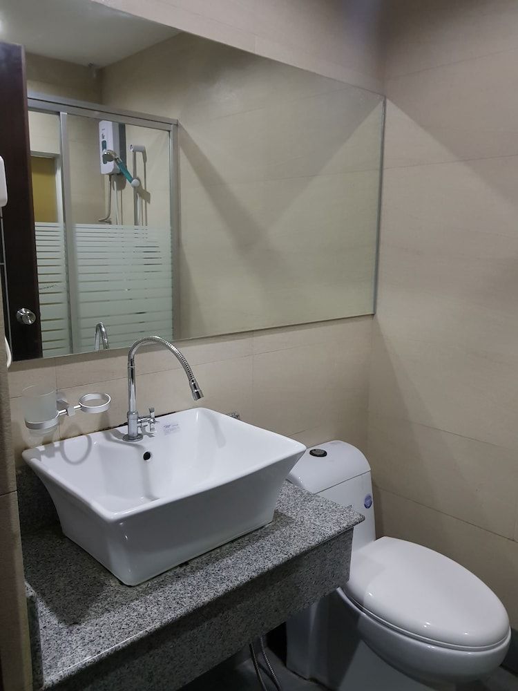 Cherry Midtown Hotel Executive Twin Room, 2 Twin Beds 8