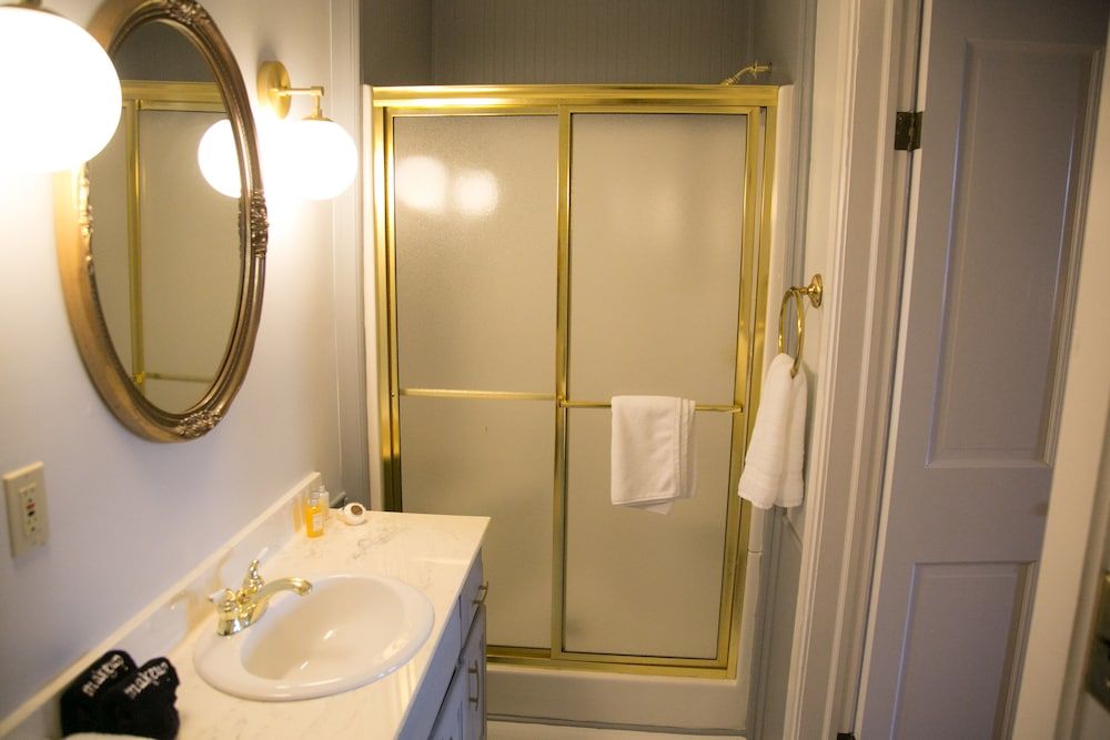 The Grand Hotel Standard Double Room 6