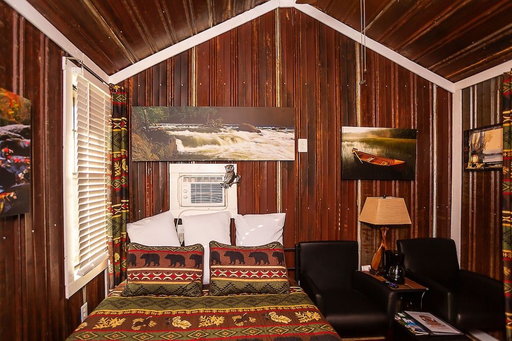 Yowie Cabin