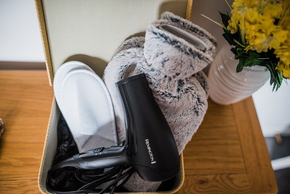 Number Seven Luxury Apartment, Ensuite (North Cornish coast) 11