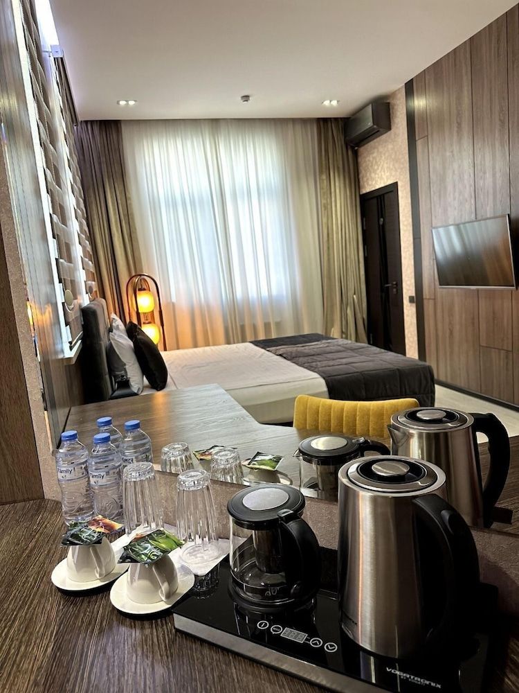 Home hotel Deluxe Triple Room 2