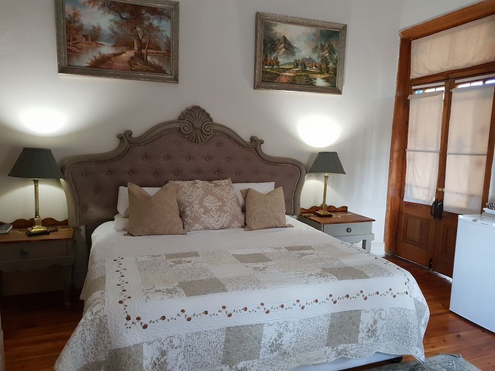 Bauhenia Guesthouse Queen Suite