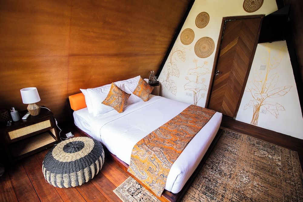 Natya River Sidemen Deluxe Glamping Cabin 2