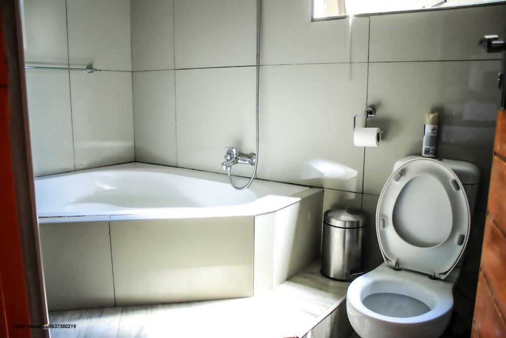 Thavhani Guest House Deluxe Room 52