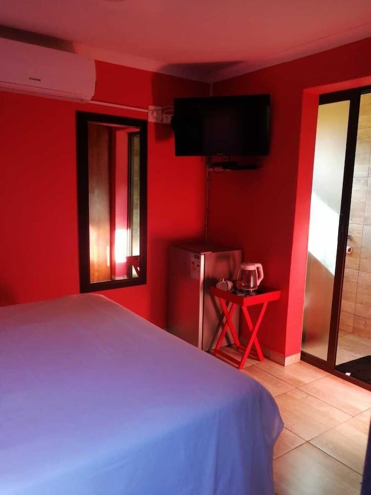 Thavhani Guest House Deluxe Room 9