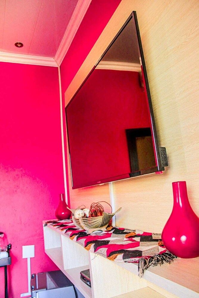 Thavhani Guest House Deluxe Room 28