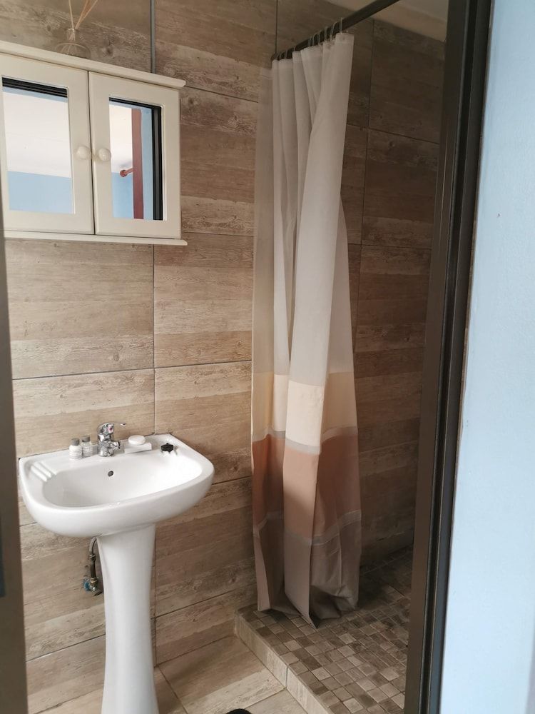 Thavhani Guest House Standard Double Room 26