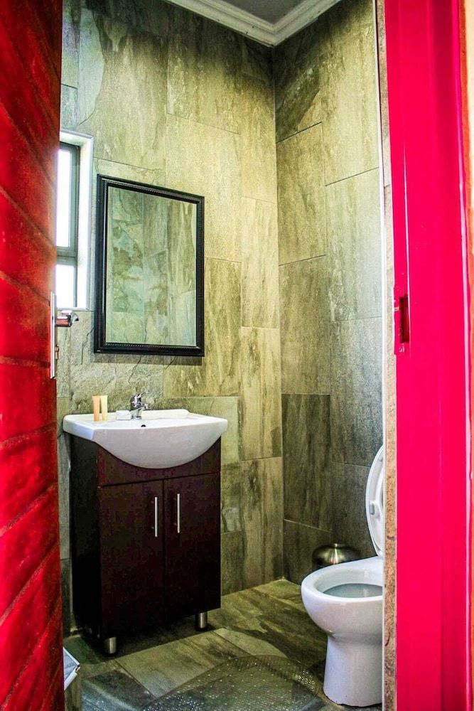 Thavhani Guest House Deluxe Room 20