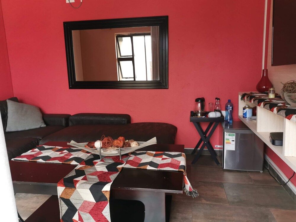 Thavhani Guest House Deluxe Room 30