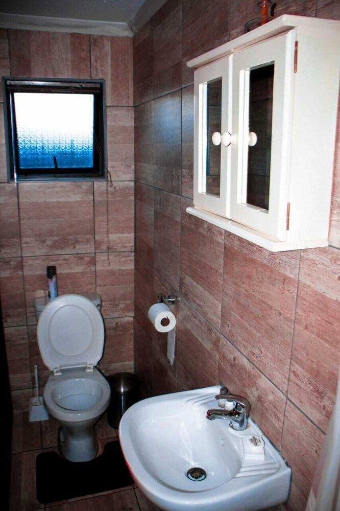 Thavhani Guest House Standard Double Room 29