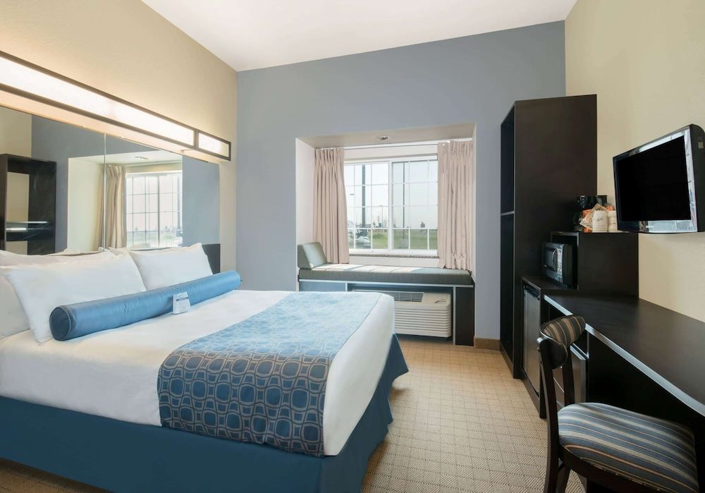 Standard Room, 1 Queen Bed, Non Smoking