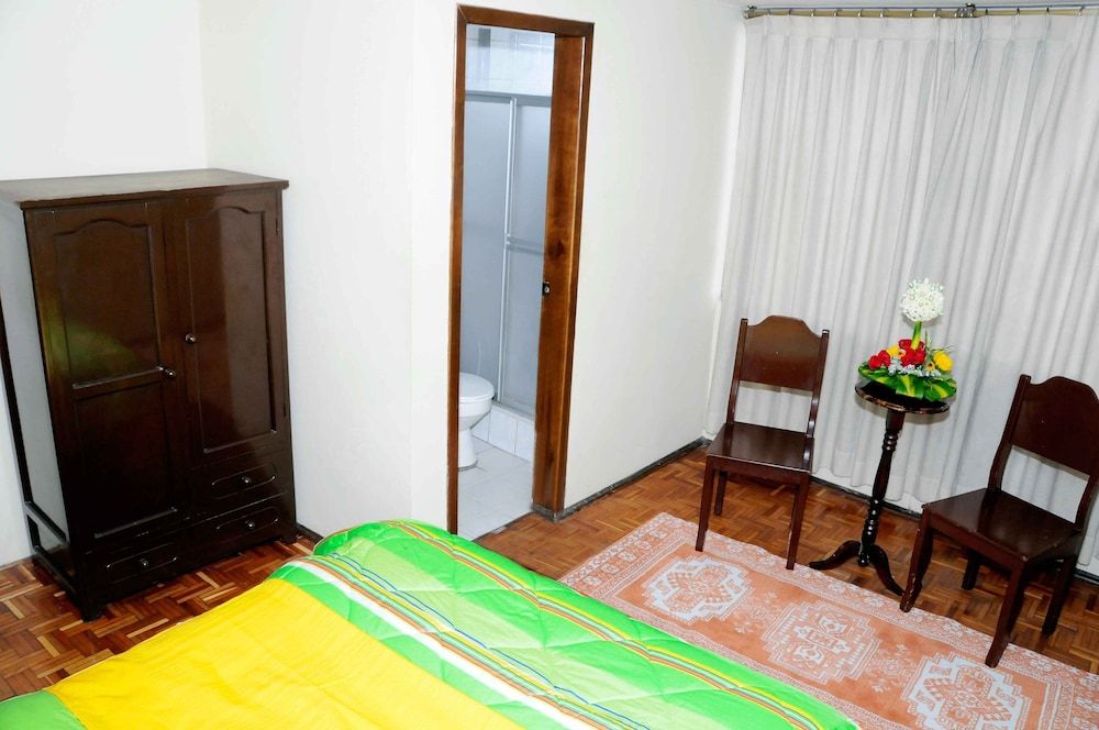 Standard Room, 1 Queen Bed
