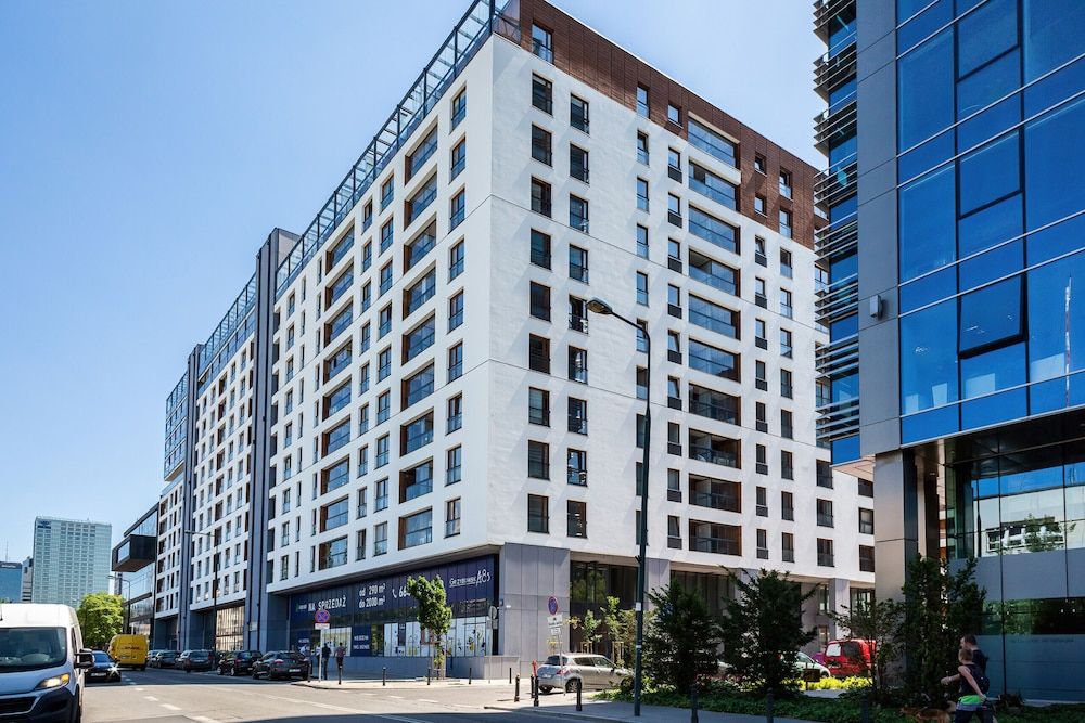 undefined Apartment Grzybowska Warsaw by Renters 2