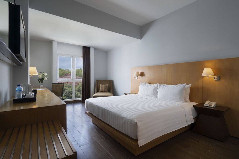 Hotel Santika Mataram - Lombok Superior Room, 1 King Bed