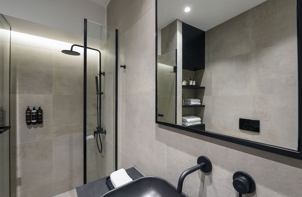 Olvios Lofts Ladadika Business Suite (Dialogue) 3