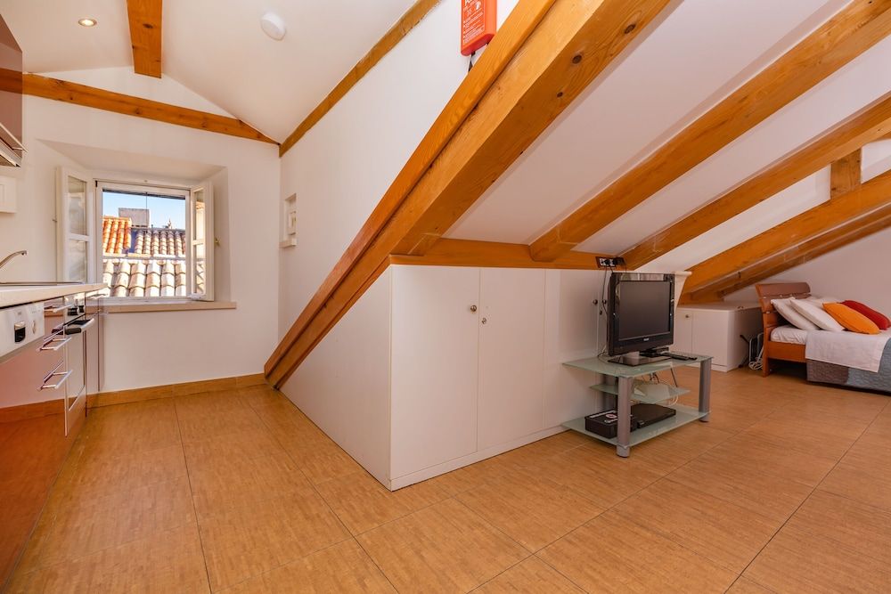 undefined Apartments Espana 3 10