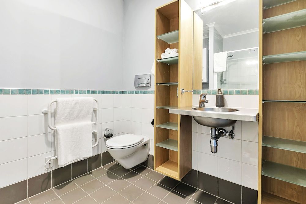 undefined Deluxe Waterfront & City Apartment 9