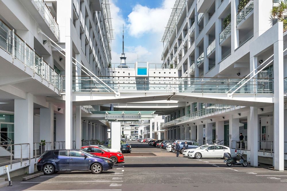 undefined Deluxe Waterfront & City Apartment 2