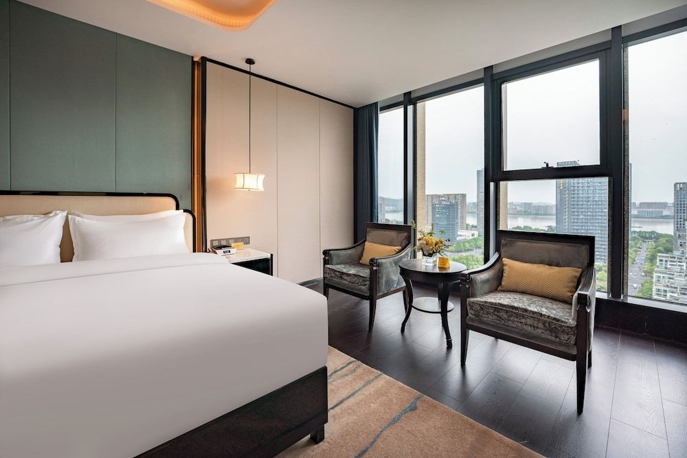 voco Hangzhou Binjiang Minghao by IHG Standard Room, 1 King Bed 4