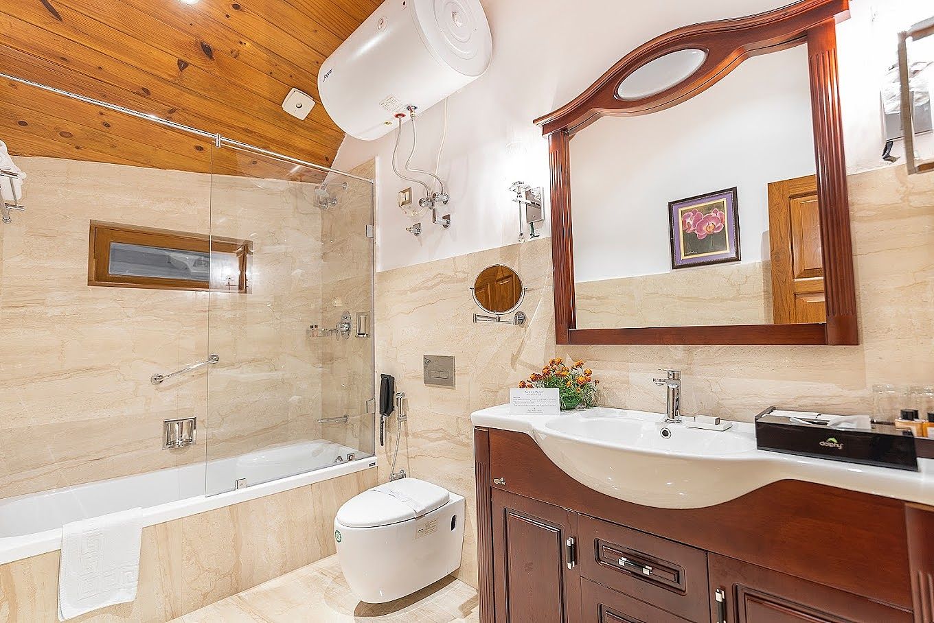 Deluxe Room with Bathtub EP