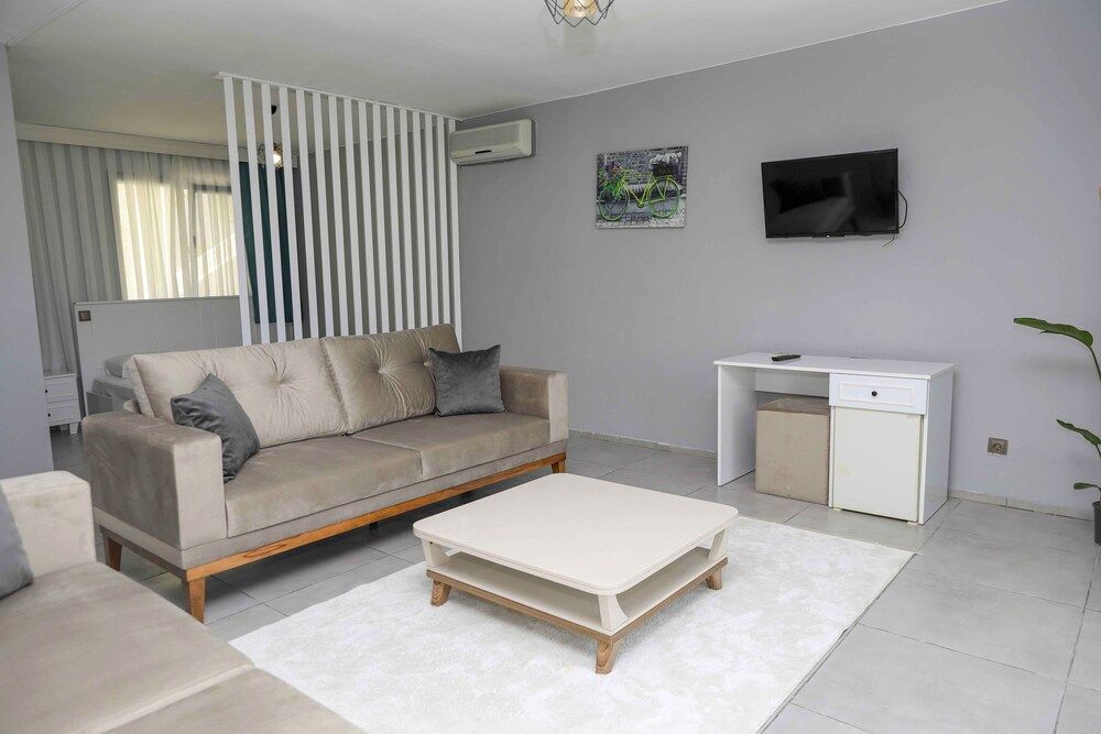 undefined Levia Hotel