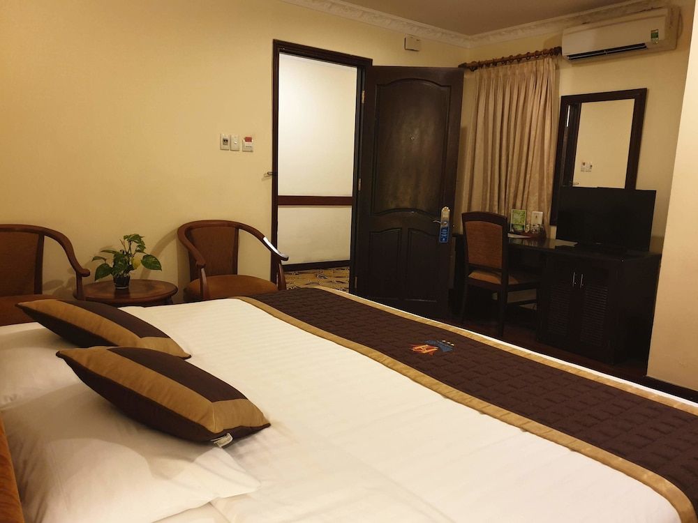 undefined Huong Sen Hotel 7