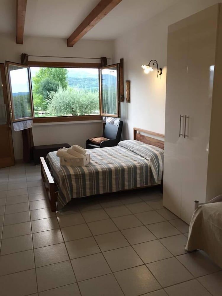 La Fontanella Camera vista Lago 1 3