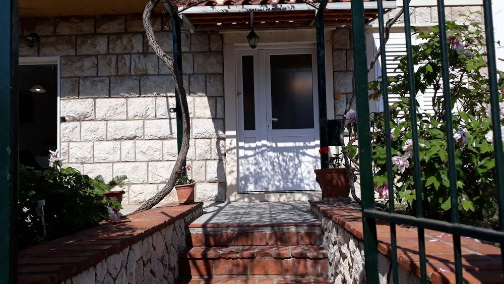 undefined Apartments Nada 6