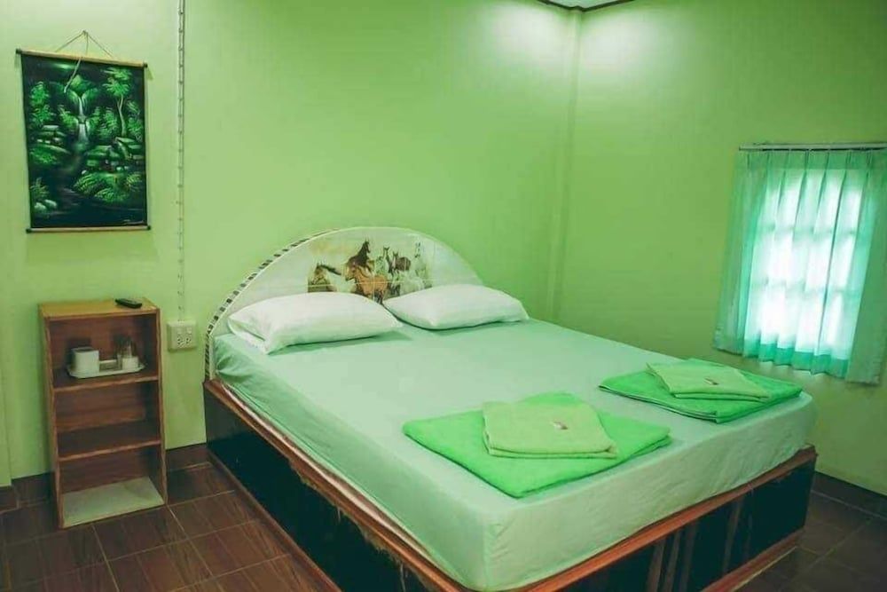 Koh Kood Far East Resort Standard Double Room