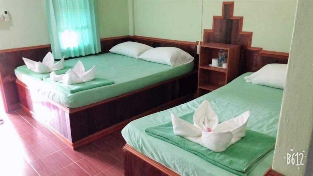 Koh Kood Far East Resort Deluxe Triple Room 4