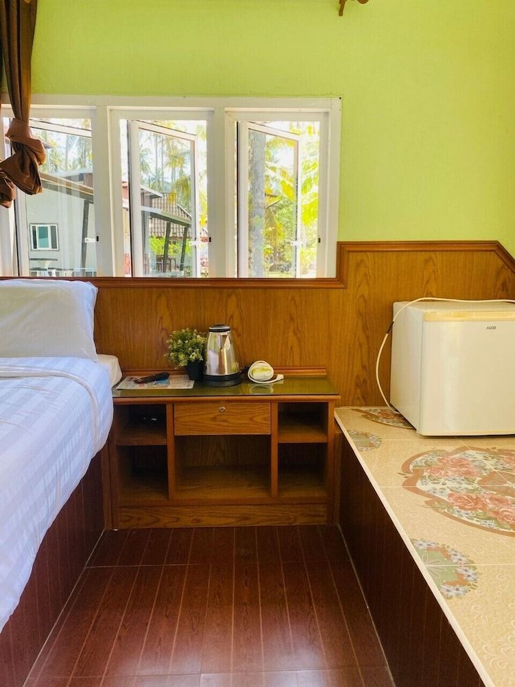 Koh Kood Far East Resort Standard Double Room 10