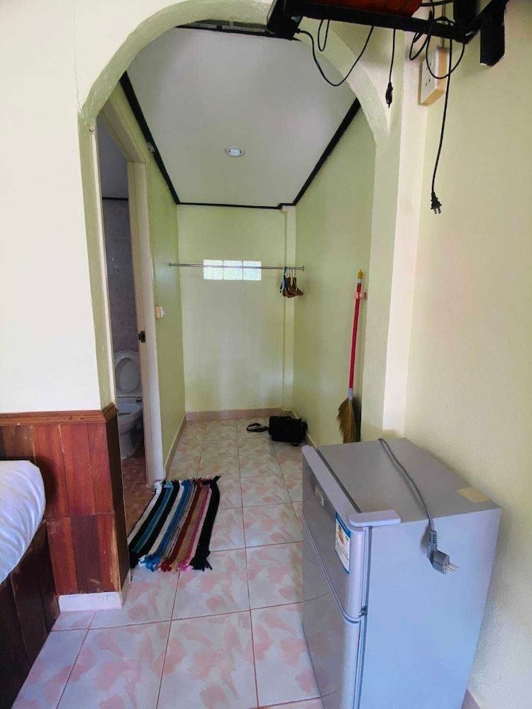 Koh Kood Far East Resort Deluxe Triple Room 6