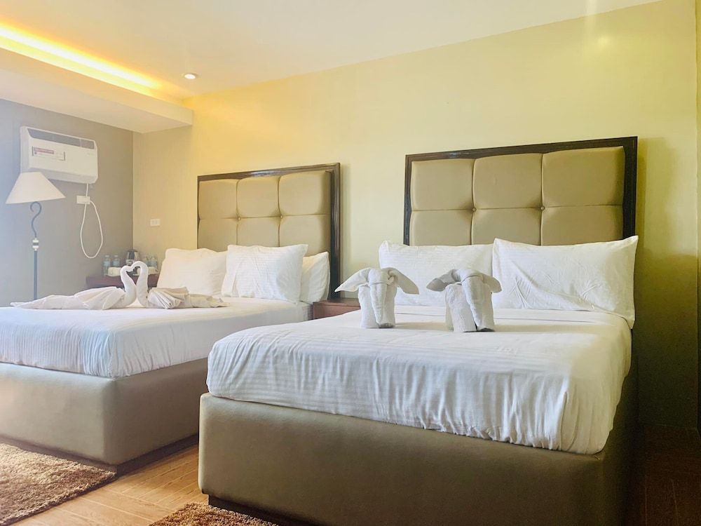 Deluxe Quadruple Room