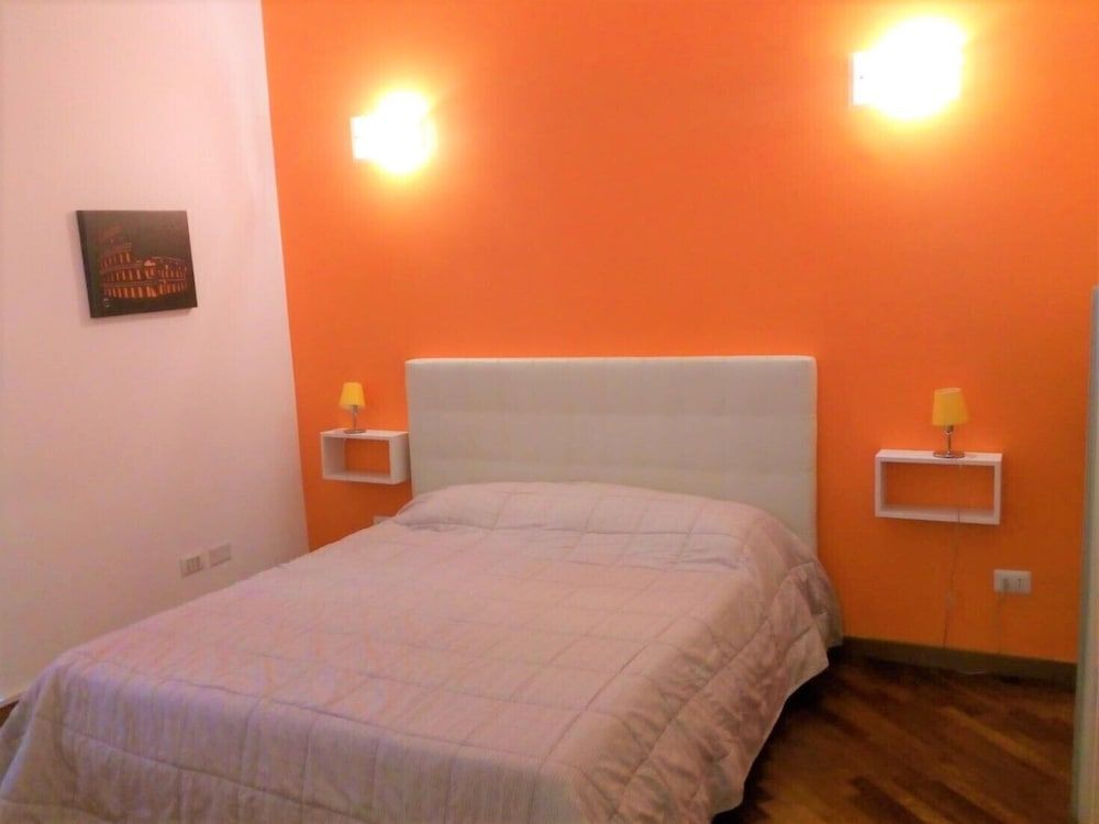 undefined Pantheon 2 bedroom up 5 persons 2