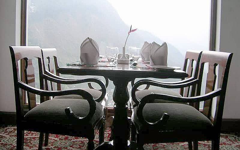 sitting area