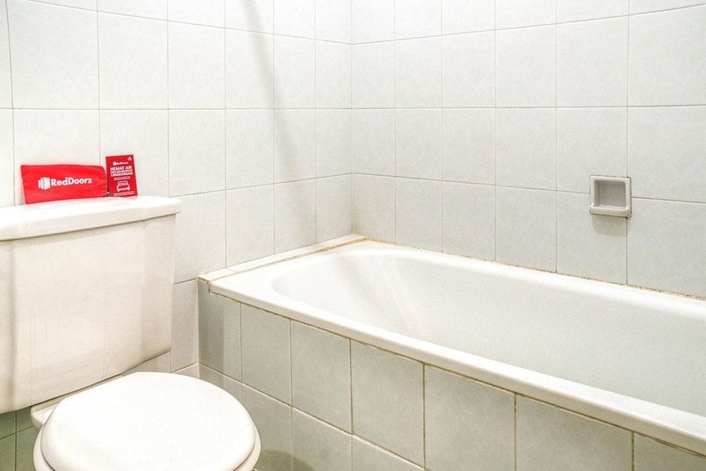 undefined RedDoorz near Plaza Senayan 6