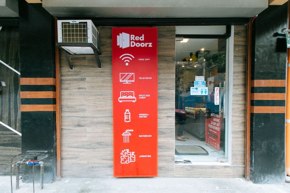 undefined RedDoorz @ PIY Margal Sampaloc Manila 6